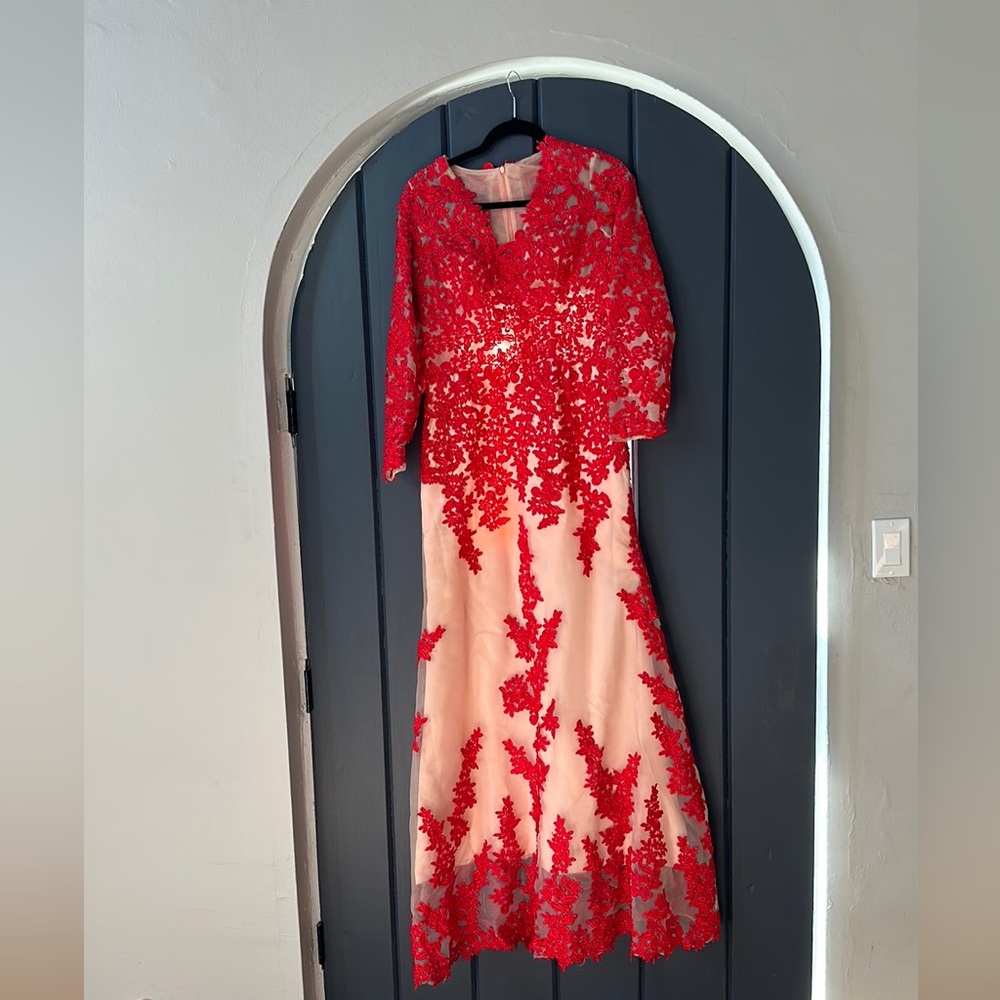 Long sleeve dress custom made about a size 6
